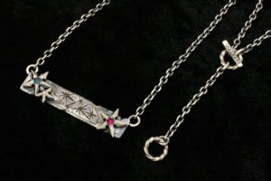 OMCゴシックスタープレートネックレス